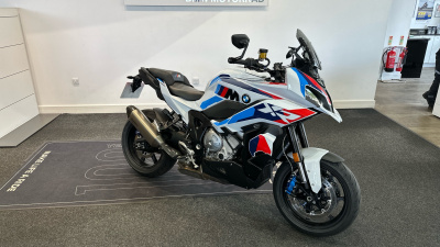 BMW M1000XR (24MY)